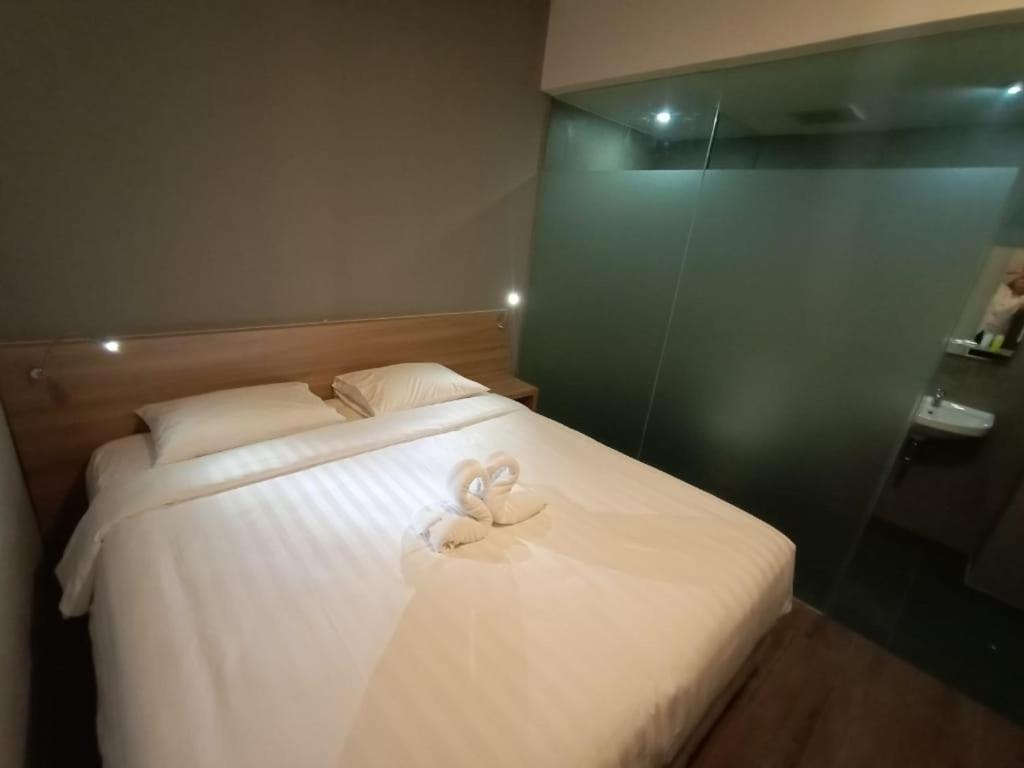 Hotel Marina Airport Semarang Exteriör bild